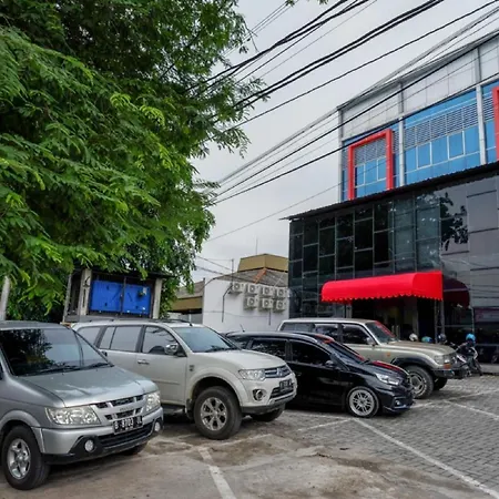 RedDoorz @ Jalan Kartini Semarang-2